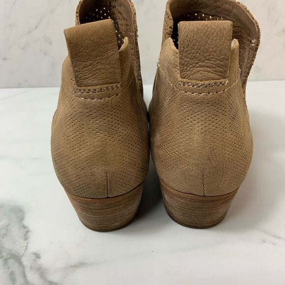 Women’s Dolce Vita suede ankle booties - Picture 3 of 5
